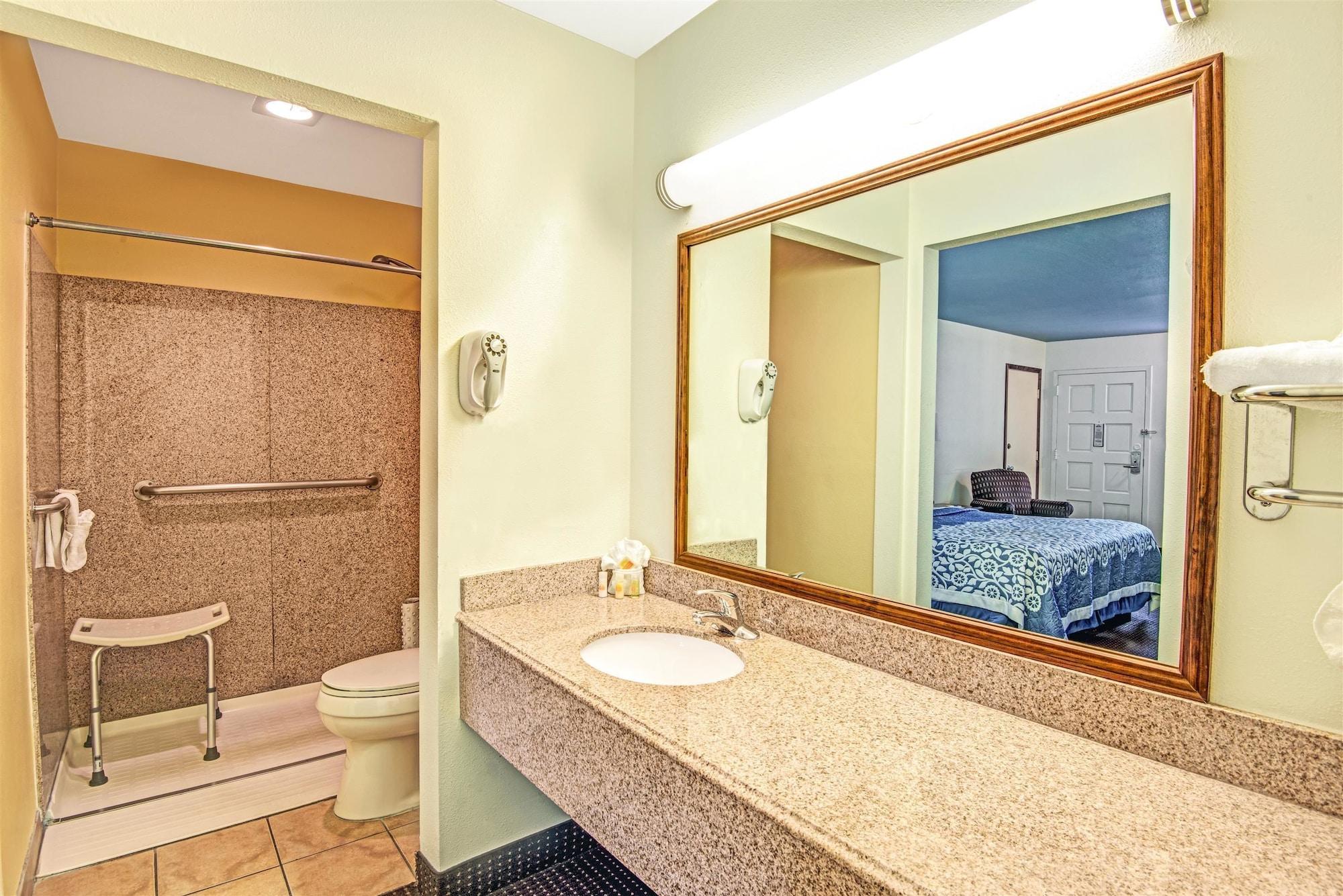 Days Inn By Wyndham Austin/University/Downtown Kültér fotó