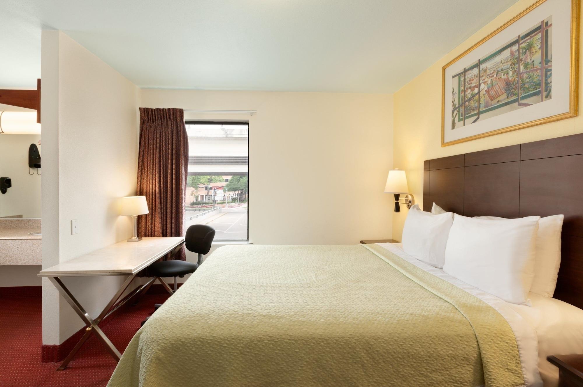 Days Inn By Wyndham Austin/University/Downtown Kültér fotó