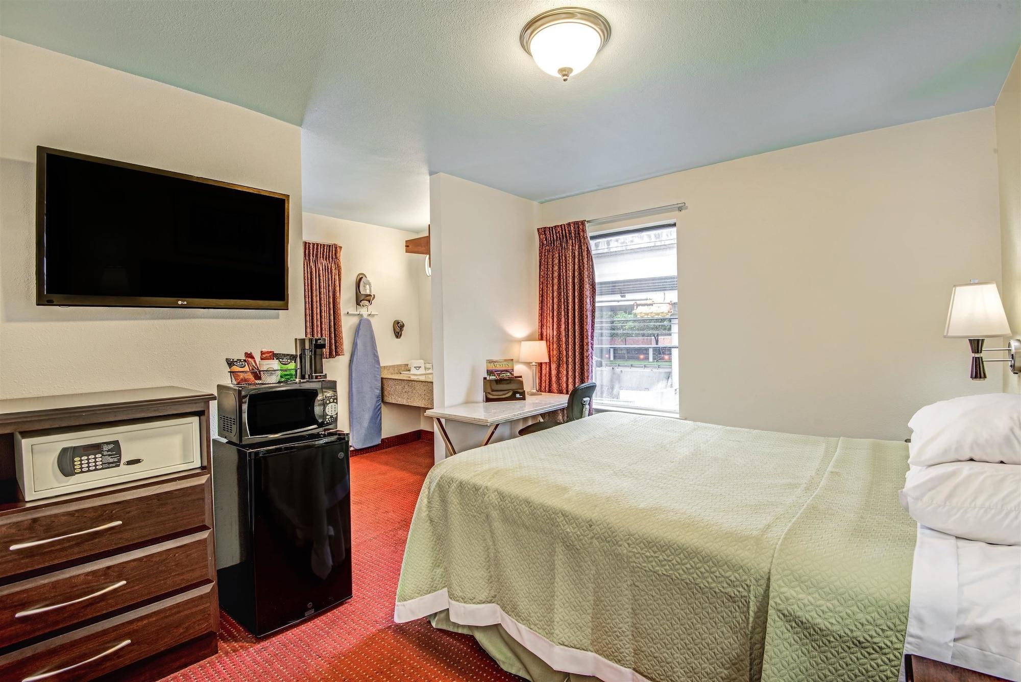 Days Inn By Wyndham Austin/University/Downtown Kültér fotó