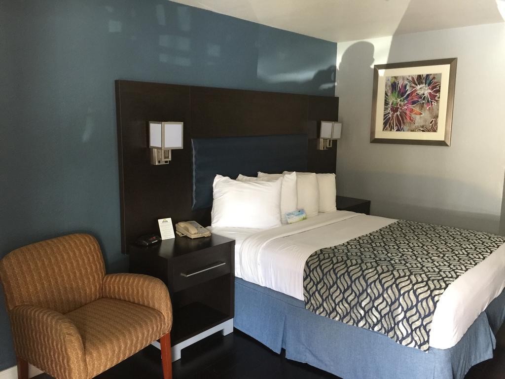 Days Inn By Wyndham Austin/University/Downtown Kültér fotó