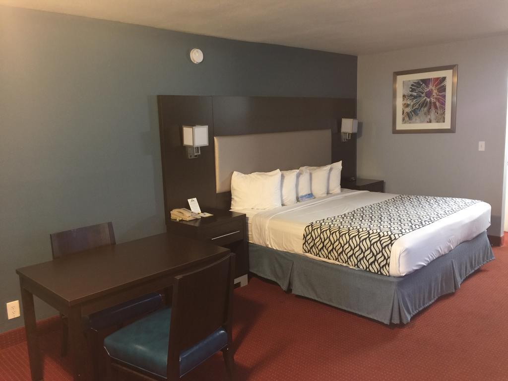 Days Inn By Wyndham Austin/University/Downtown Kültér fotó